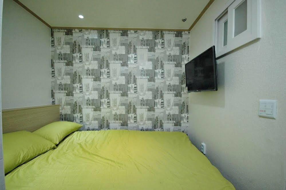 Eel Guesthouse โซล ภายนอก รูปภาพ